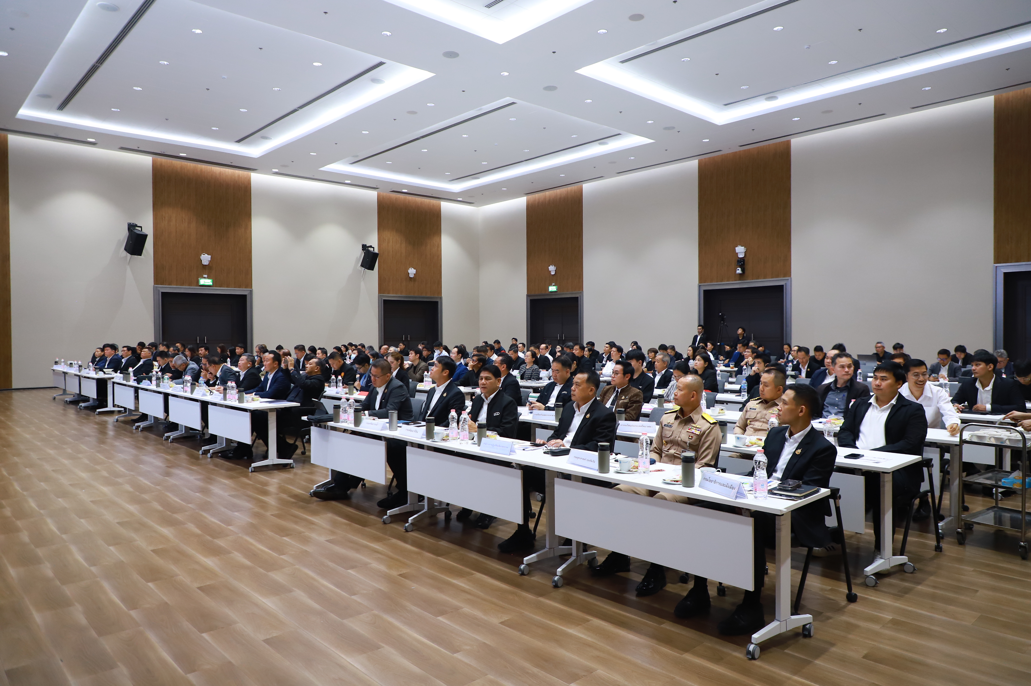 title - ส.ป.ก. ร่วมการประชุมคณะอนุกรรมาธิการการบริหารราชการแผ่นดินด้านการจัดการภัยพิบัติระดับชาติ ในคณะกรรมาธิการการบริหารราชการแผ่นดิน วุฒิสภา